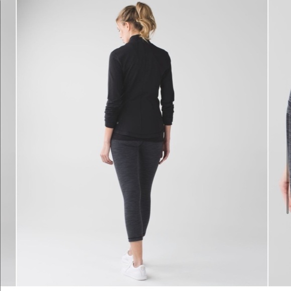 Lululemon Wunder Under Crop (Hi-Rise) *21" - Picture 6 of 10